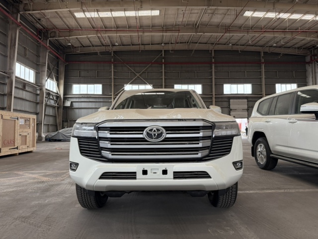 2025款丰田酷路泽3300柴油GXR18轮丝绒落地价详询(图1)